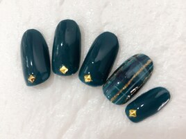 秋の大人タータンチェックネイル
