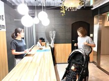 エムズ トレーニングジム 堺東店(M's Training Gym)の雰囲気（全店舗、お子さんと一緒に通えます☆）