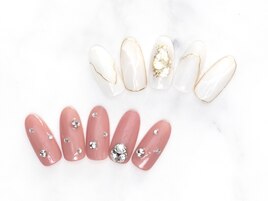 キラキラ綺麗めネイル