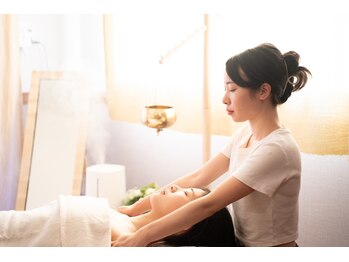 ビーハーブ(Bee Herb)/アビヤンガ(オイルリンパ)