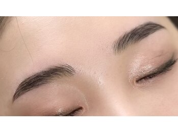 ALLUREの写真/《自眉でお困りの方へ》毎朝メイクで悩む/自分に合うデザイン分からない・・・ALLUREで自眉の癖を改善!