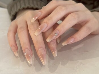 ルア(LUA)の写真/【エアブラシ導入!】韓国/グラデーション/チーク/ニュアンスなどシンプルながらも他と差がつくお手元に…♪