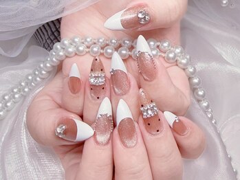 エミリオネイル(EMILIO NAIL)/持ち込みアートやり放題フレンチ