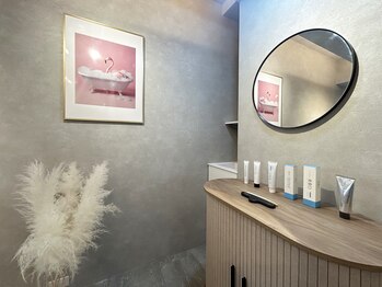 ホワイティア(WhiTeA)の写真/最短で理想の白い歯をゲットし今すぐ垢抜け♪お友達や親子、カップルで楽しくセルフホワイトニング♪