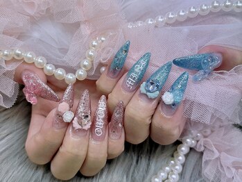 ネイル アリーズ セカンド(nail Allies 2nd)/ラメ ギャル イニシャル 羽