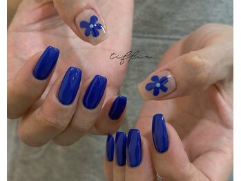 ～カジュアルフラワーネイル～