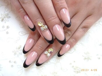 グランチュール(Grantulle)/ベーシックフレンチリボンネイル