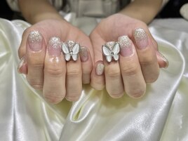 蝶々ネイル
