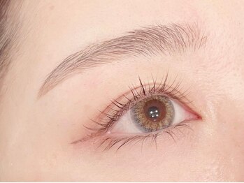 アイラッシュクレール(CLAIR)の写真/【アイブロウスタイリング】1人1人の骨格に合わせて黄金比をご提案◎作りすぎないナチュラル眉が今の気分♪