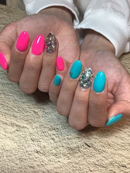 コルネイル(cor nail)/ストーン埋め尽くし