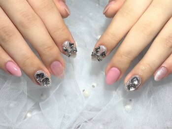 ブランシュネイル(BlancheNail)/イルミと一緒にキラッとしちゃお