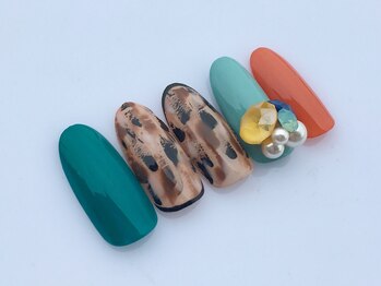 サロンドフォーエイチ(salon de 4H)/レオパード柄をお洒落に！