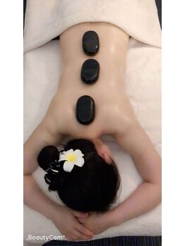 リラクゼーション整体アンドエステサロン 優美楽の写真/アロマの香りに包まれ癒されながら全身デトックス！凝り固まった身体を贅沢にリンパトリートメント♪