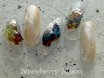 個性派ぷっくりネイル　￥7980