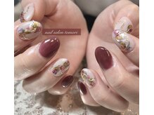 リリー(Lily)/高橋2022.9月マンスリーデザイン