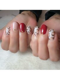 ヒョウ柄ネイル
