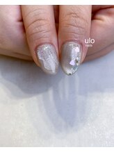 ウロネイルズ(ulo nails)/ハートホロネイルデザイン