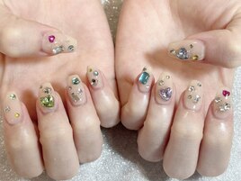 宝石ネイル