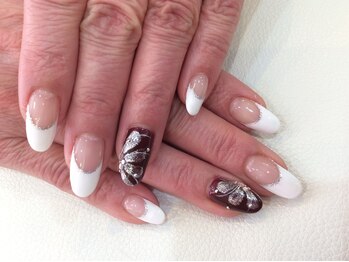 シャンネイルケアサロン(Shan Nail caresalon)/フレンチ＆ワンポイントネイル