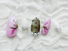 ネイリシャス(NAILICIOUS)/可憐な印象フラワー&シースルー