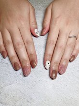 ラグネル(Luxnal)/シロクマちゃんネイル