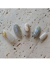 アレミティ(Aremiti)/8月マンスリー