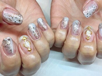 レアレアネイル(Lealeanail)/【パラジェル】ブローチネイル