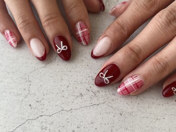 プラス サード(Plus 3rd)/チェックネイル bymarina.a