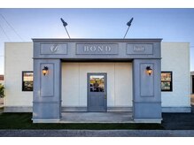 ボンド(BOND)の雰囲気(☆オシャレな外観☆美容院の店内の個室に施術スペースを完備!)