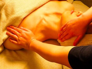 ベルフルーフ(Belle fleur)の写真/【リフトアップ&お顔のたるみ改善】気になるフェイスラインをキュッと引き締め小顔に♪施術後の違いに感動!