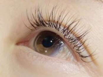 ディシェーレノーテ アイラッシュ(die Schere Note EyeLash)の写真/【（初回オフ無料）ダメージ軽減☆フラットラッシュ120本￥6000】大人可愛い、ナチュラルeyeに変わる♪