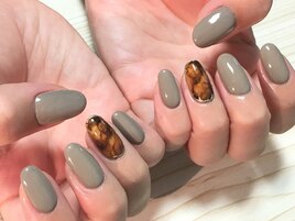 ワンカラーとべっ甲風