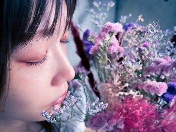 ウララ(uraura)の写真/大人女性に定評のあるプライベートサロン♪ナチュラル～ボリュームまで豊富なデザインをご提案◎