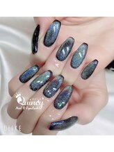 クインシー(Quincy)/ユニコーンネイル