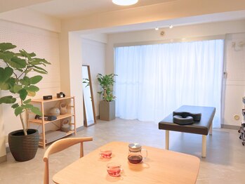 アム(aM)/むくみ・フェイスライン美容鍼