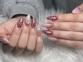 ヒョウ柄ネイル