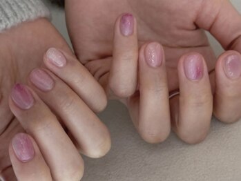 アノヴァ 明治神宮前 表参道(ANOVA)の写真/春の訪れ桜ピンクのキラキラネイルで指先を華やかに♪付け替えオフ無料でお得!