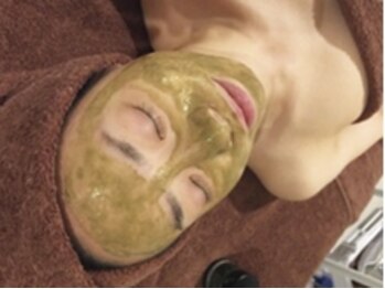 フルール イヤマ(Fleur Iyama)/剥離なしハーブピーリング