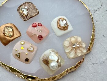 ネイルアイラッシュサロン ジョアアンジェ 難波店(joie ange)/フットネイル　親指アート