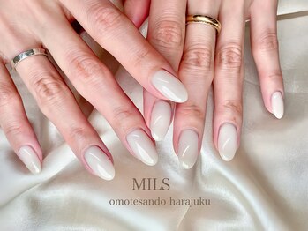 ミルズ オモテサンドウ(MILS omotesando)/美フォルムワンカラー