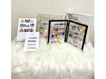 マンマ ディ ビビ ネイル(mamma di vivi nail)の雰囲気（300色＆調合可なのでカラーは無限大♪豊富なカラーとパーツ♪）