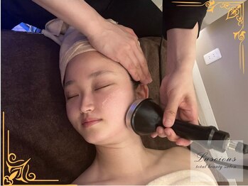 ラシェス(luscious)/顔キャビ