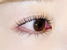 【人気の秘訣１：パリジェンヌラッシュリフト】自まつ毛への負担を最大限軽減させたセッティング剤を使用★