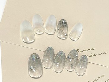 ココネイル(CoCo Nail)/グラデージョン×ビジューネイル