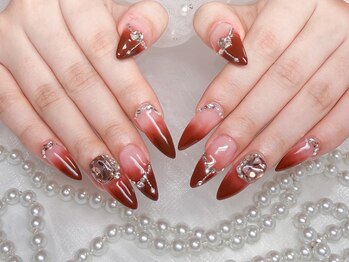 エミリオネイル(EMILIO NAIL)/チップ長さだし，アートやり放題