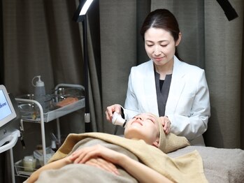 リッシュ 神戸岡本院(RICHE)の写真/【美容医療提携×看護師施術】あらゆる層にアプローチ！美肌×小顔をWで叶える贅沢施術
