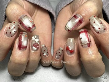 ネイルサロン プッチ(Pucci)の写真/ジェルをプロデュース☆新作の蓄光ネイルで周りの目も釘付け♪豊富なパーツ×カラーでデザインは無限大!