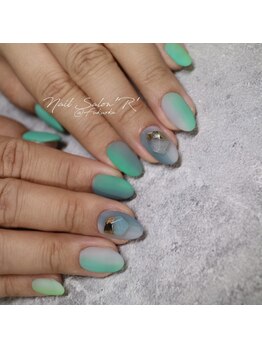 ネイルサロン R/スタイリングコース 8030円 aki