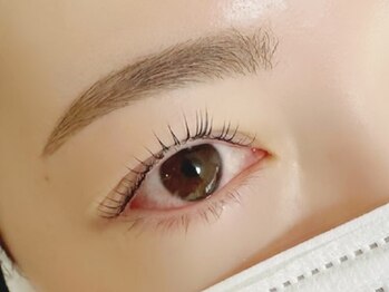 ココプラス(CoCo+)の写真/垢抜けたい方必見★《まつ毛パーマ+アイブロウWAX¥12100→¥9500》プロの技術で一気にお顔をアップデート♪