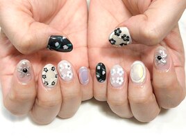カジュアルフラワーネイル